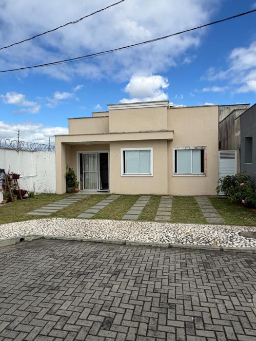 Casa em Condomínio - Venda - Sim - Feira de Santana - BA