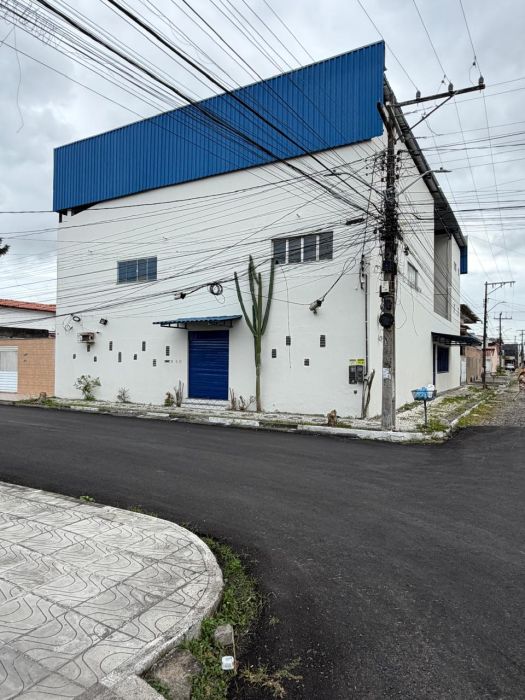 Prédio - Venda - Brasília - Feira de Santana - BA
