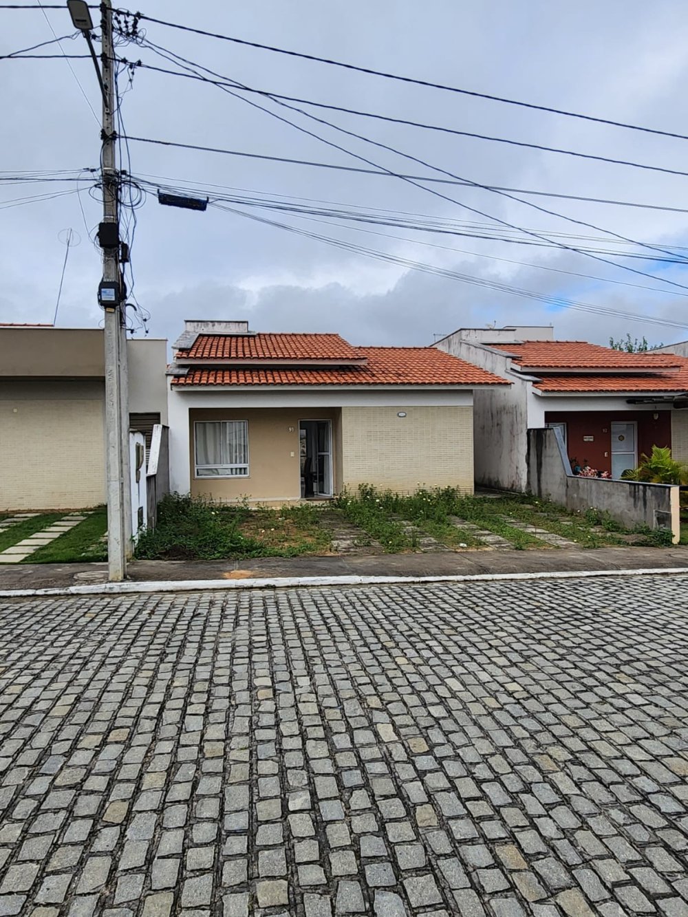 Casa em Condomínio - Aluguel - Sim - Feira de Santana - BA