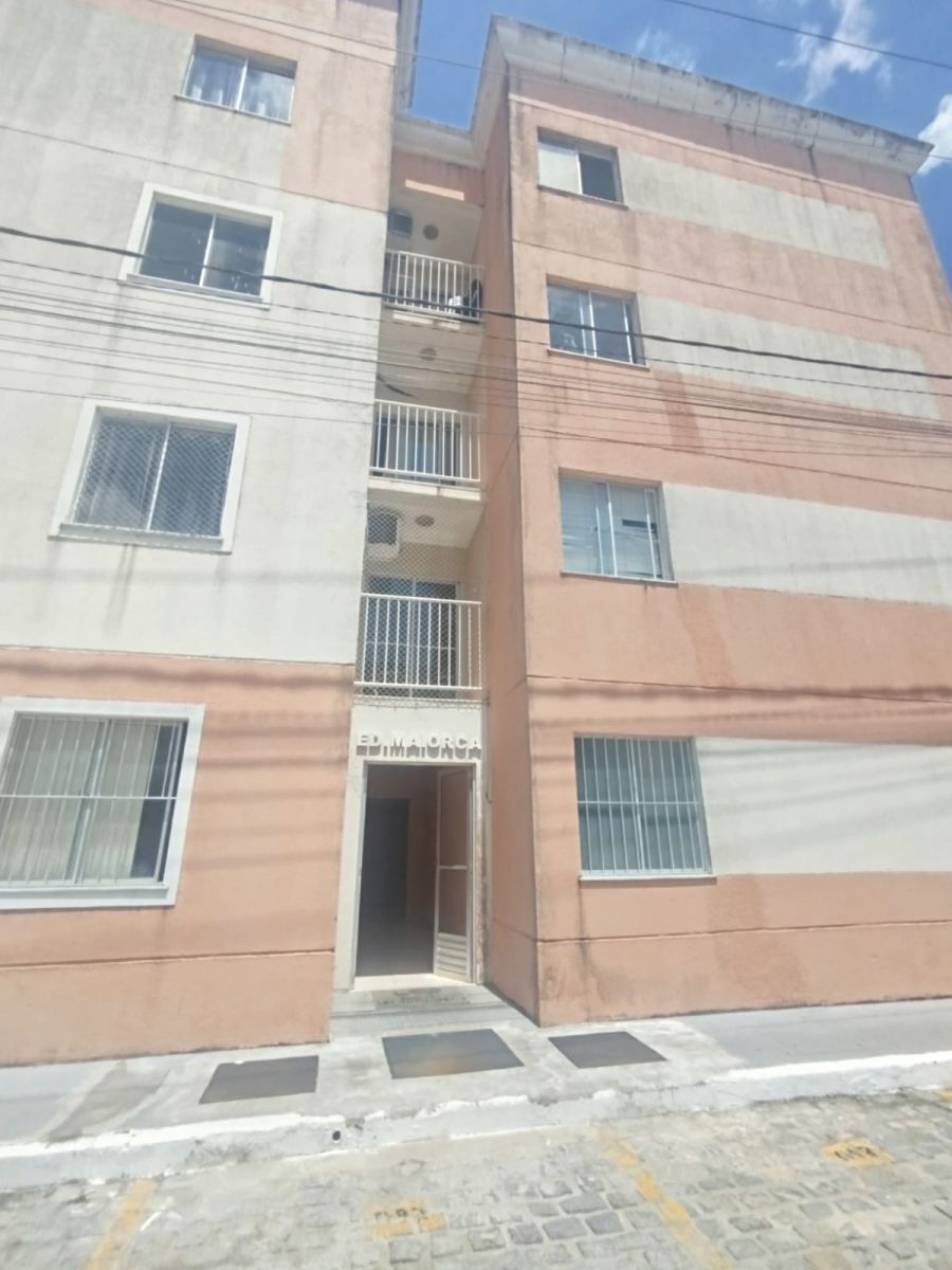 Apartamento - Aluguel - Sim - Feira de Santana - BA