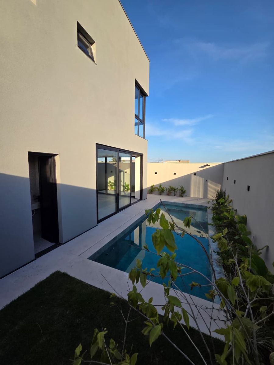 Casa em Condomínio - Venda - Sim - Feira de Santana - BA