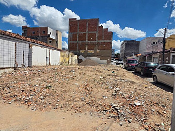 Terreno atras do Feiraguay