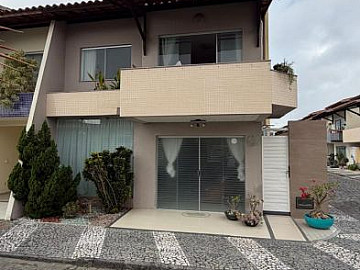 Duplex na Av. Adenil Falc�o