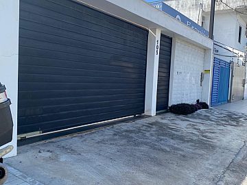 Casa em rua p�blica